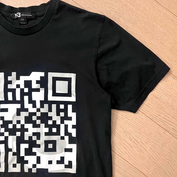 Y-3 (Y3) Yohji Yamamoto QR Code Logo Tee in Organic Cotton - Black - Picture 2 of 6
